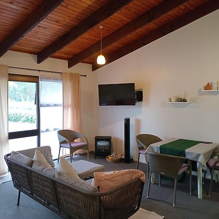 Haruru Falls Motel & Conference Centre Пайхия Екстериор снимка