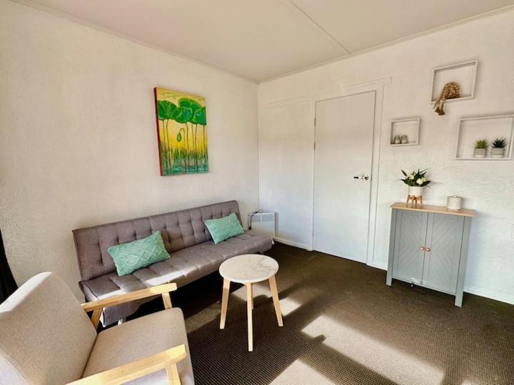 Haruru Falls Motel & Conference Centre Пайхия Екстериор снимка