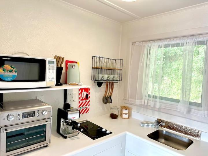 Haruru Falls Motel & Conference Centre Пайхия Екстериор снимка